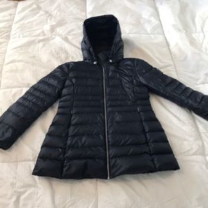 Warm and Stylish Winter Puffy Coat!